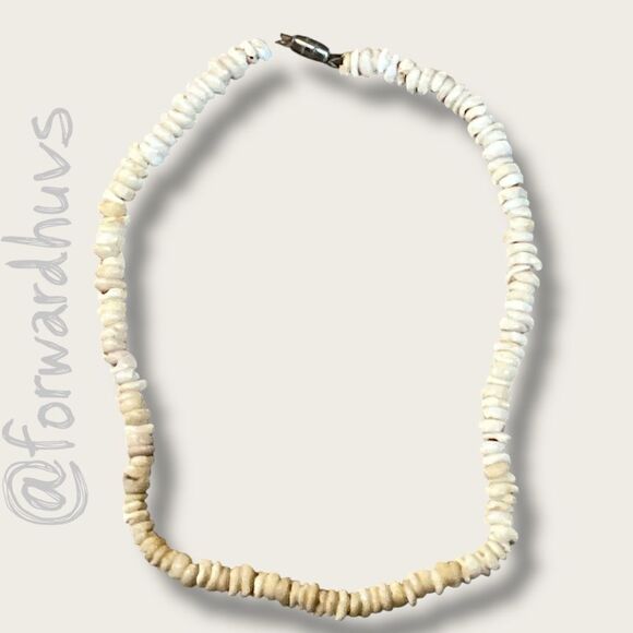 Shell Chip Necklace – Natural White and Beige Tones with Organic Texture - Picture 3 of 7
